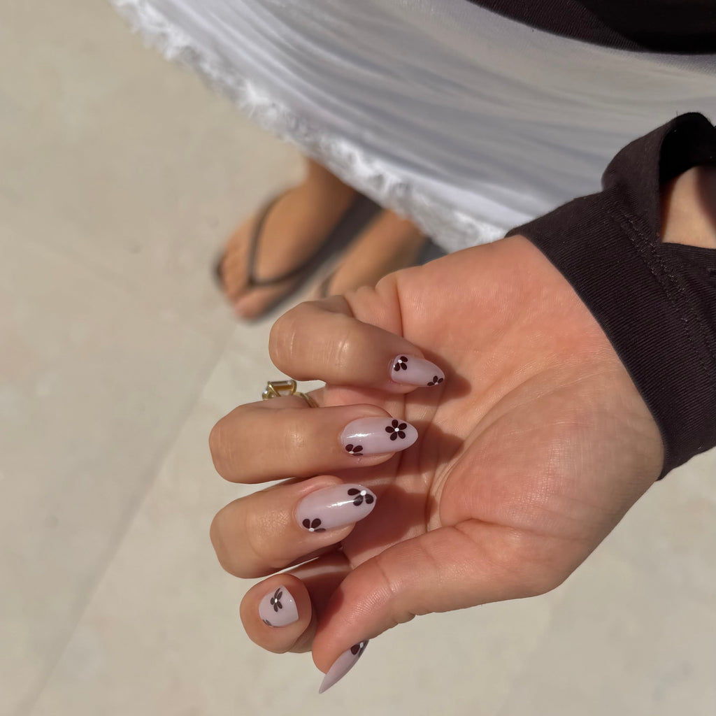 Cocoa | press-on nails | short almond