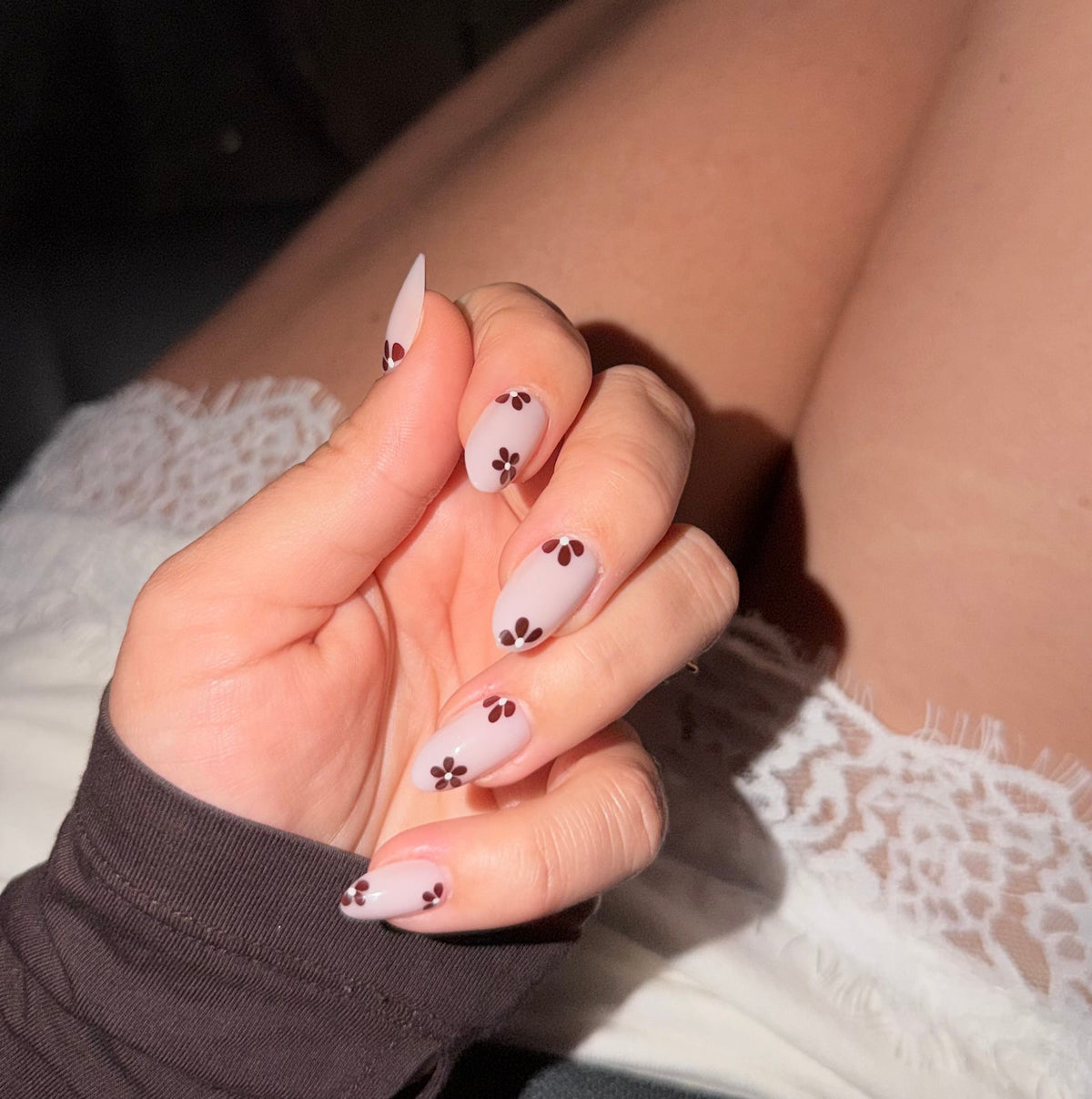 Cocoa | press-on nails | short almond