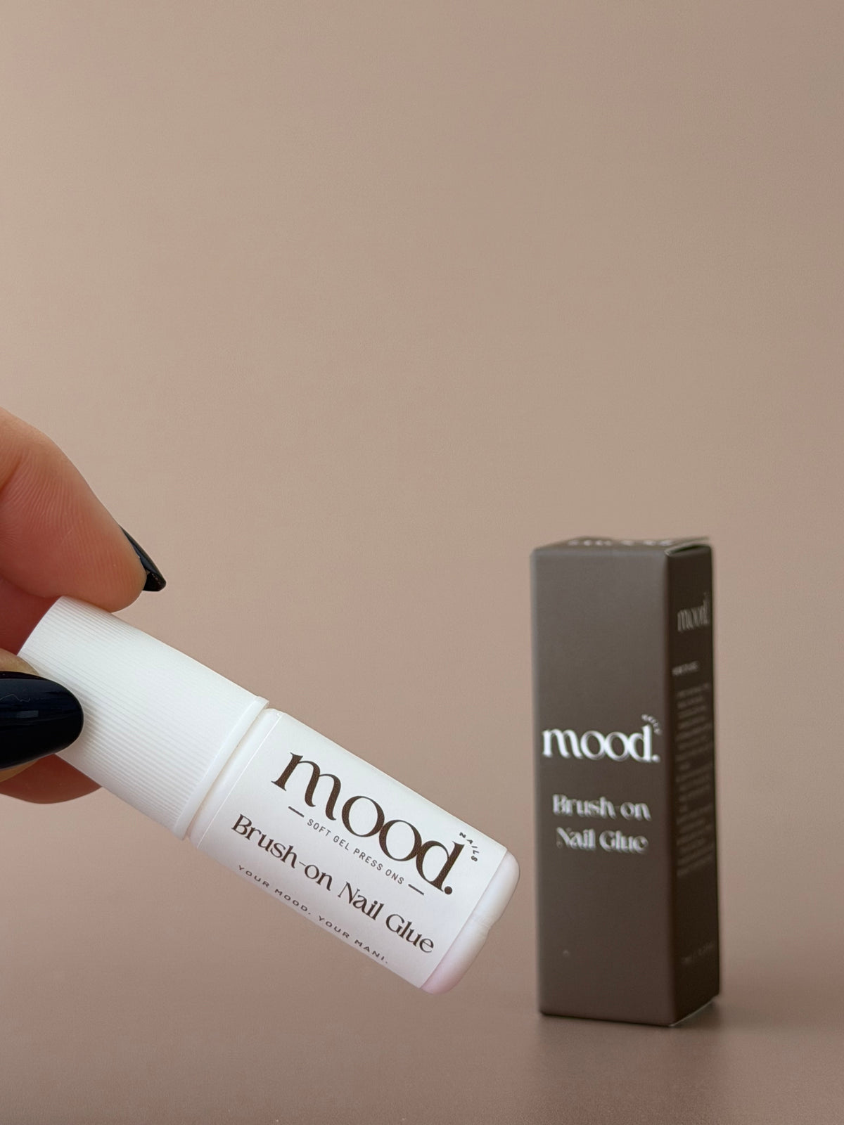 Brush-On Nail Glue