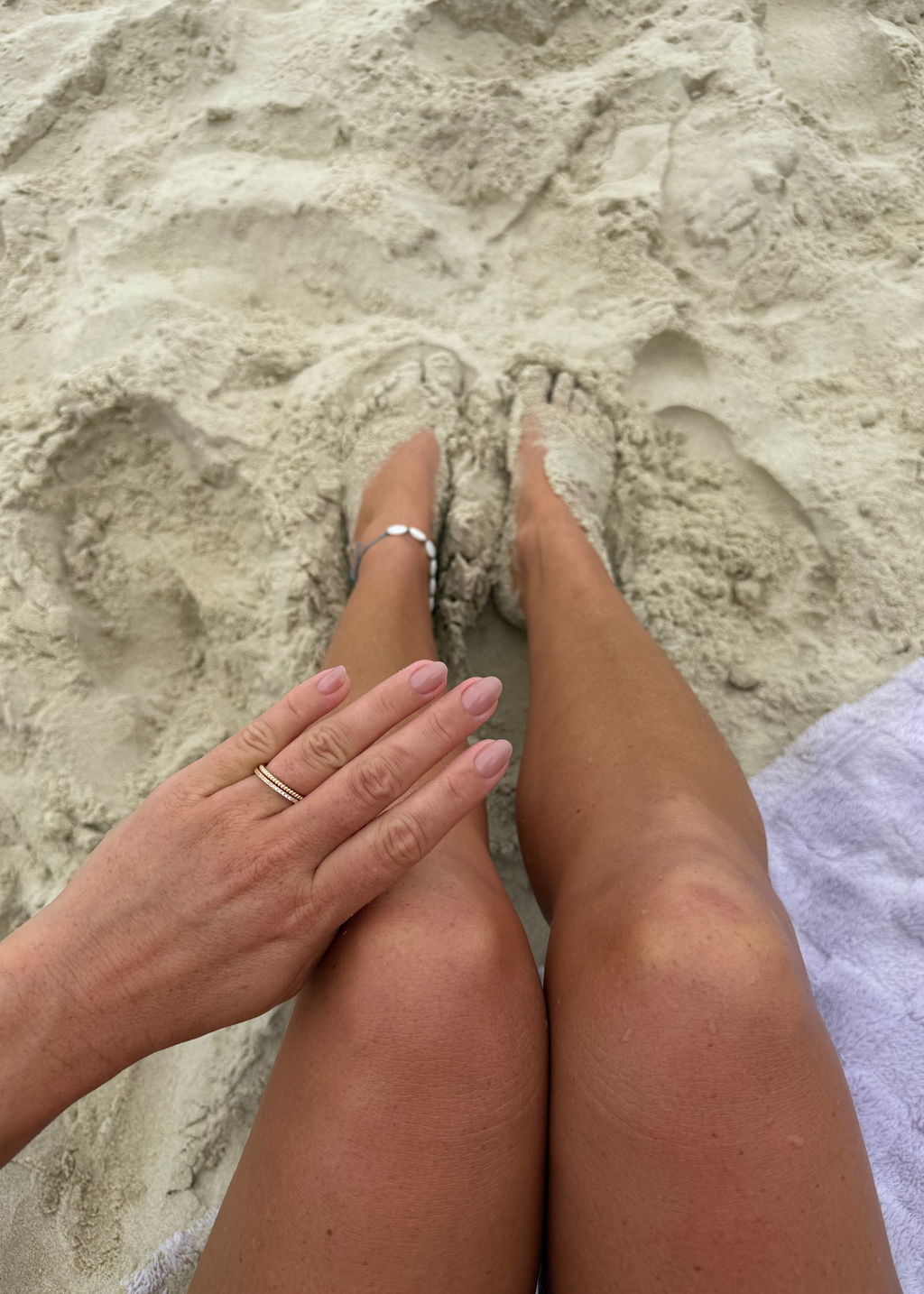 Nude Mood | press-on nails | oval