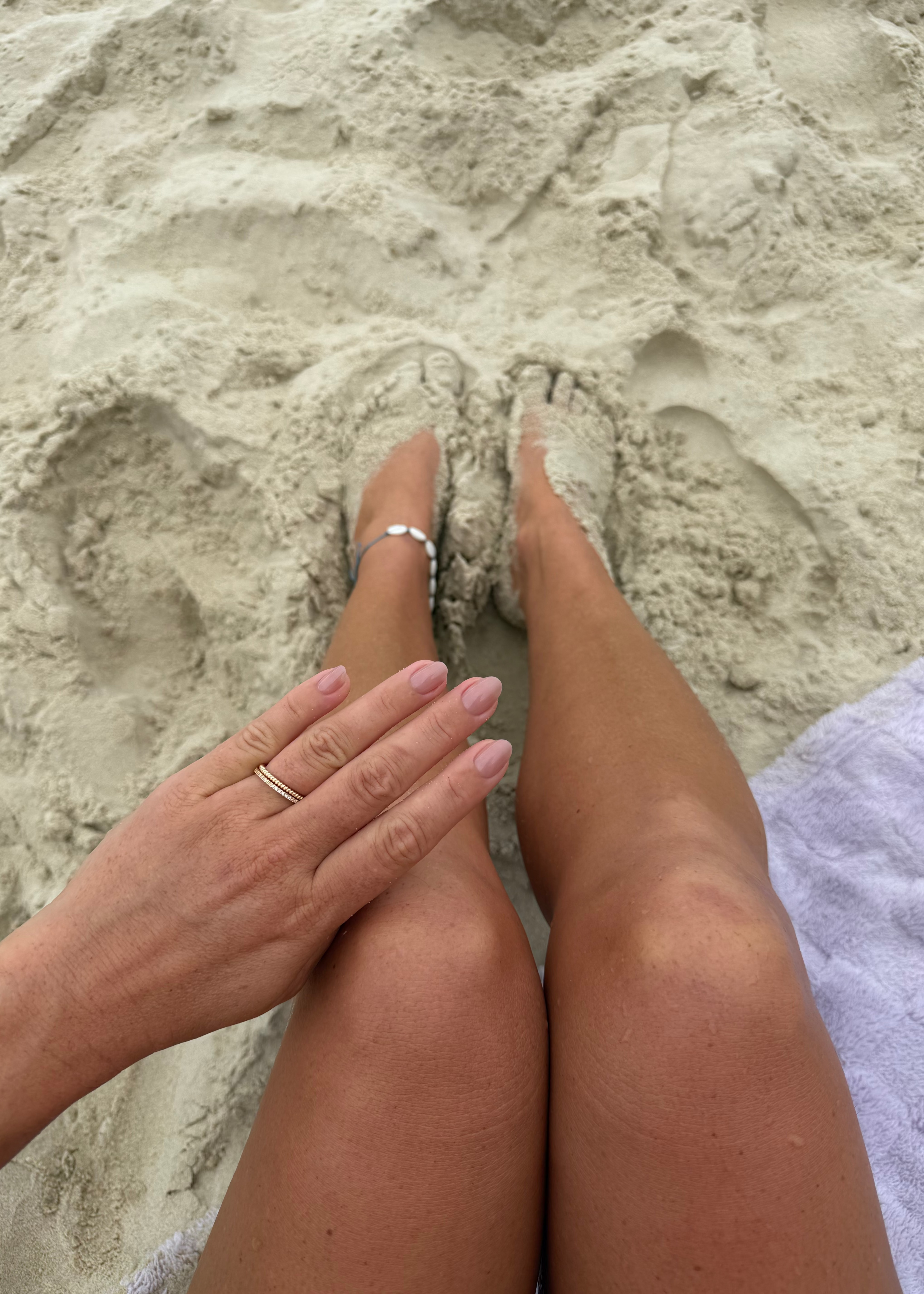Nude Mood | press-on nails | oval