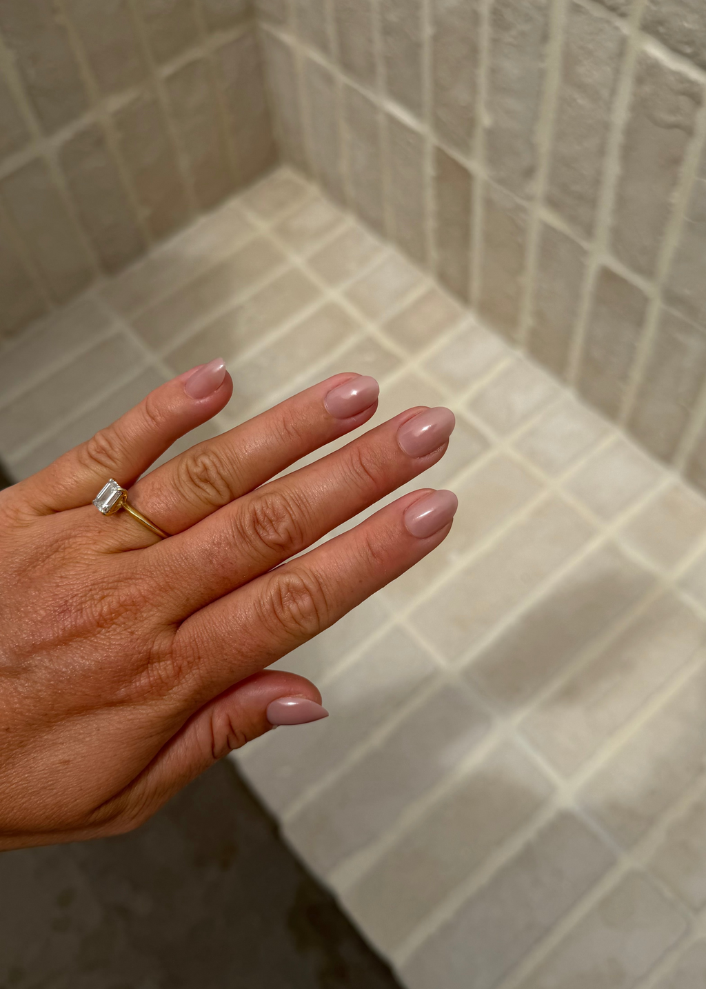 Nude Mood | press-on nails | oval