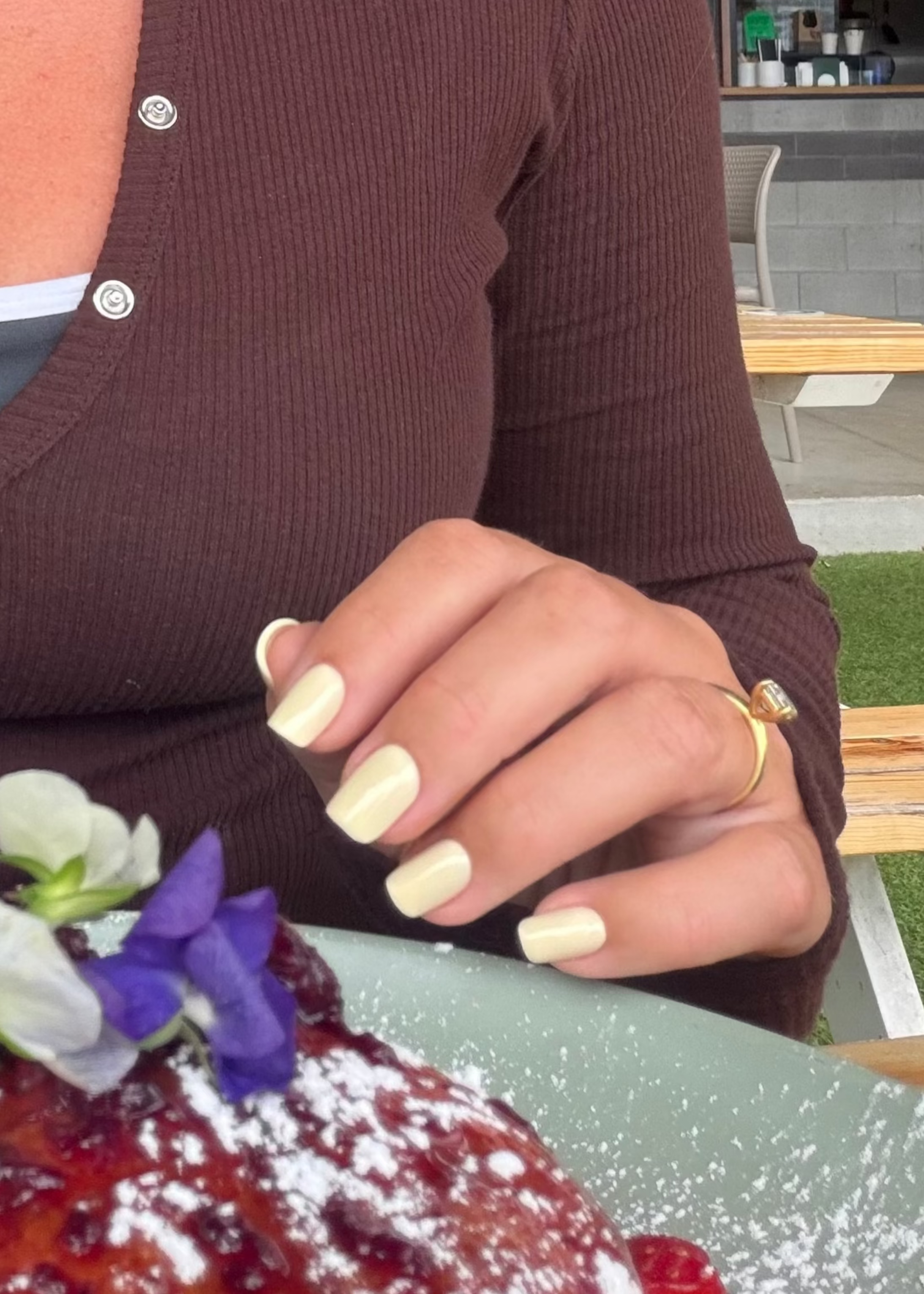 Butter | press-on nails | square