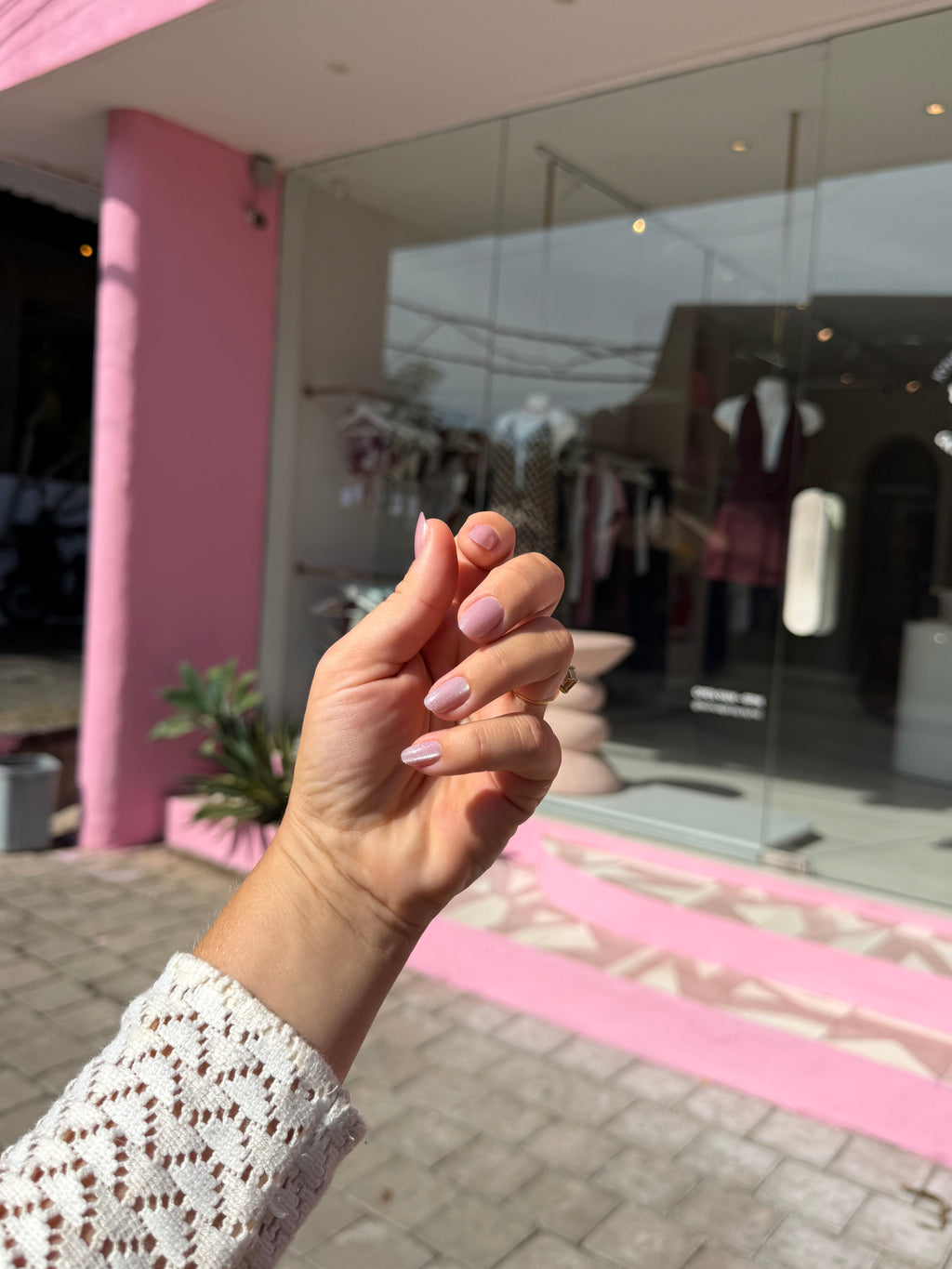 Velvet | press-on nails | oval
