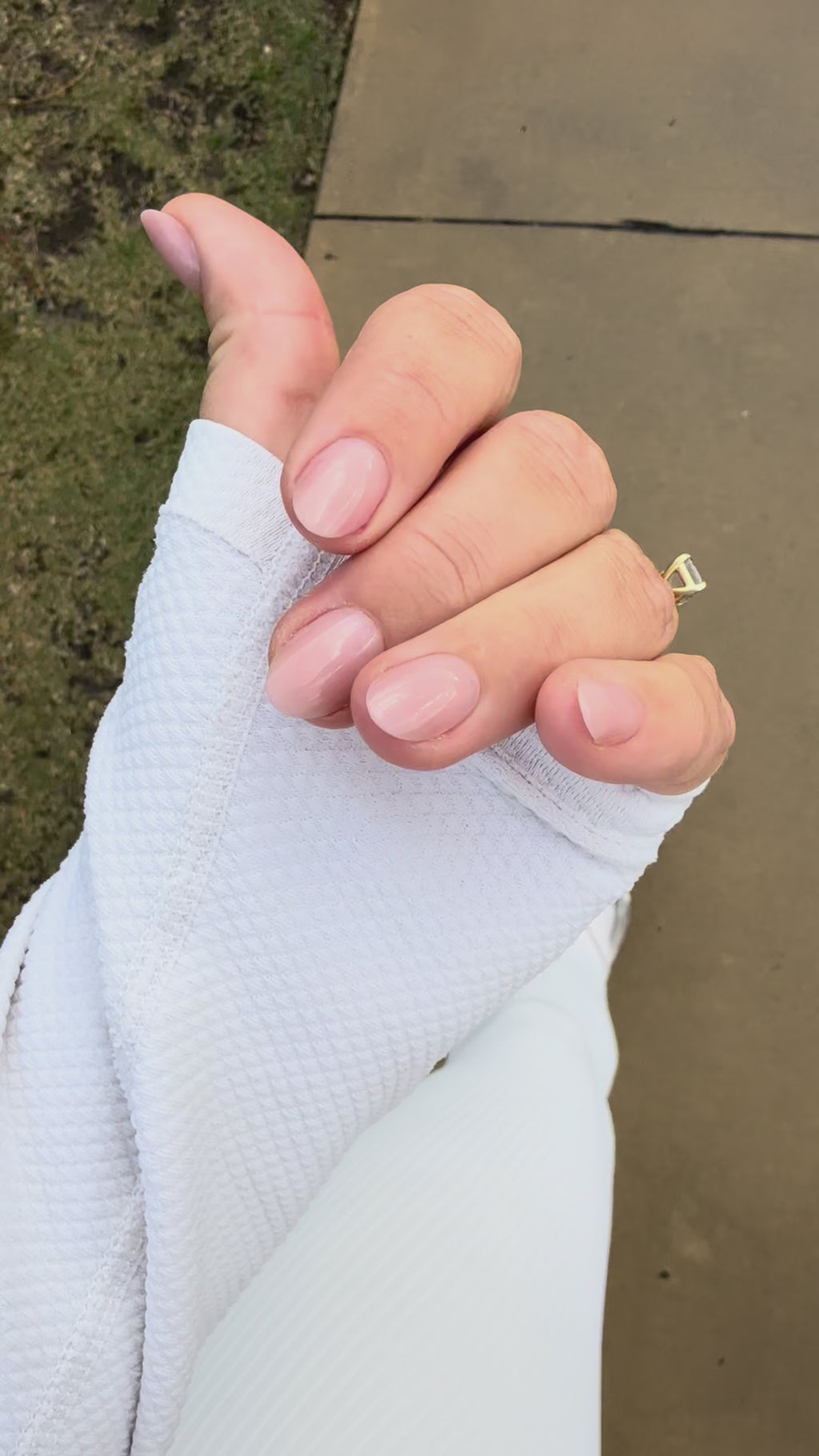 Nude Mood | press-on nails | oval