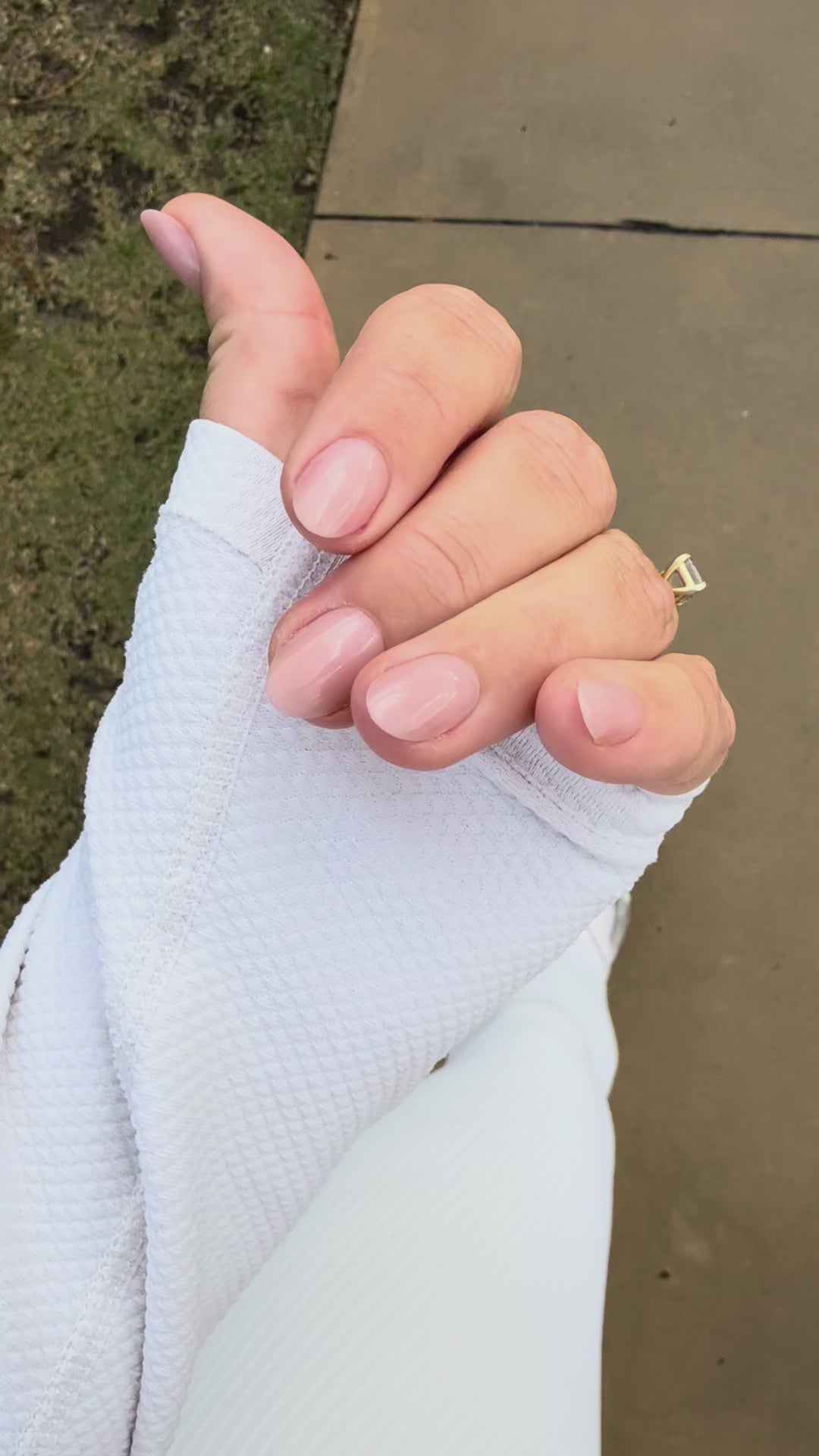 Nude Mood | press-on nails | oval